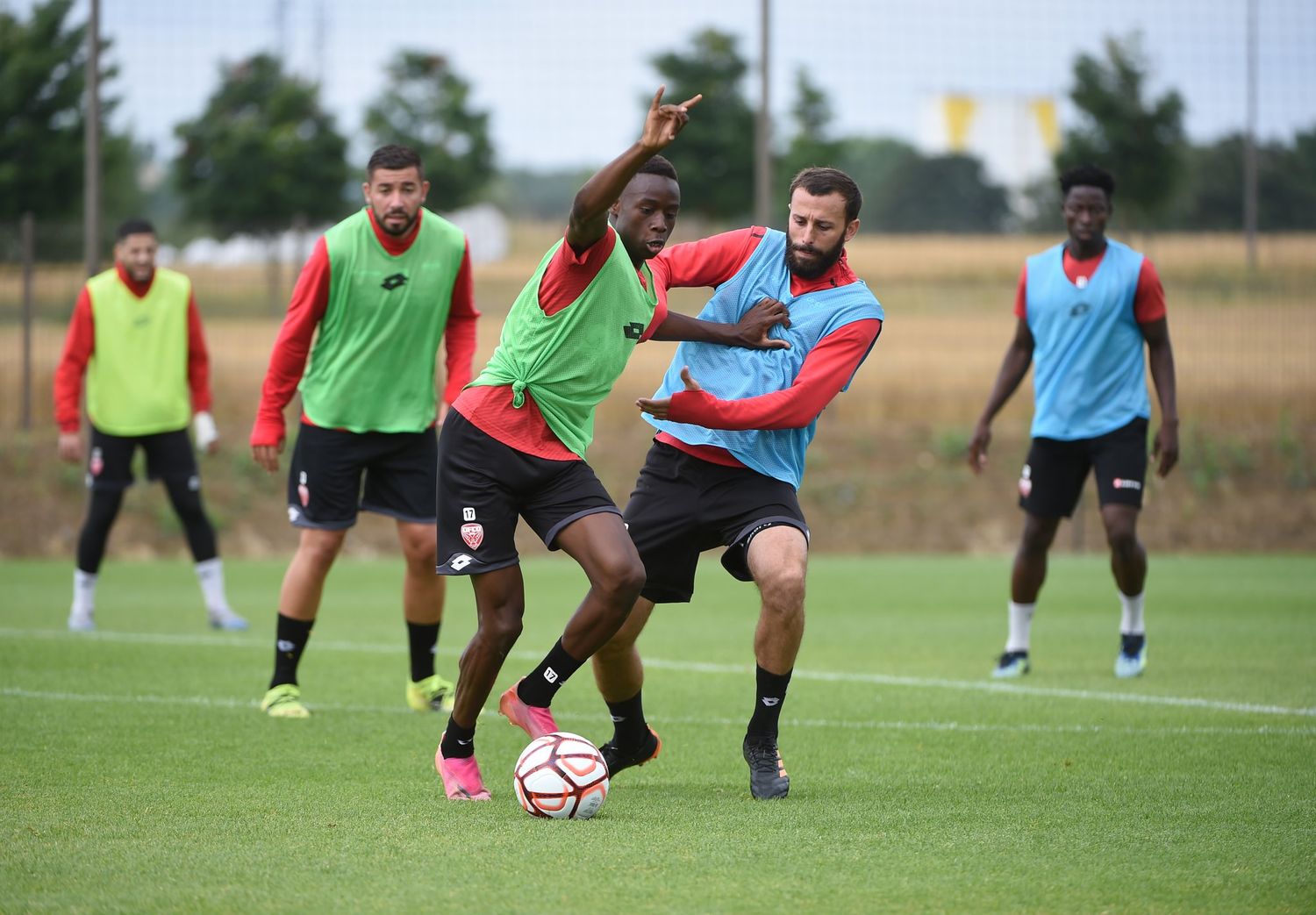 Les joueurs du DFCO disputeront ce vendredi soir leur premier match amical de l’été